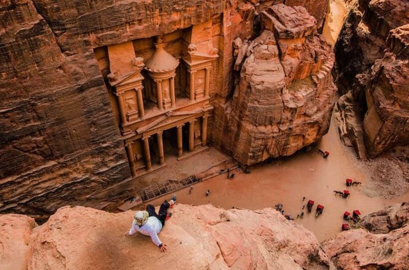 From Amman: Private Full Day Petra and Wadi Rum